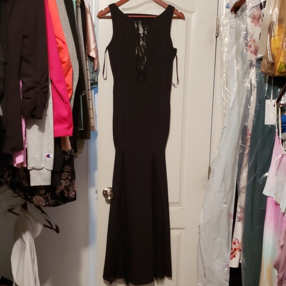 Long Black dress